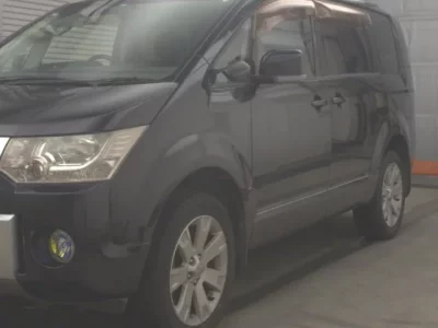 Mitsubishi DELICA D5