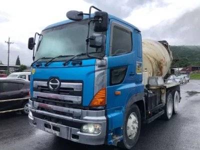 Hino PROFIA