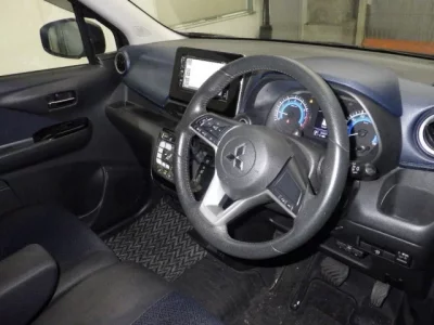 Mitsubishi EK X