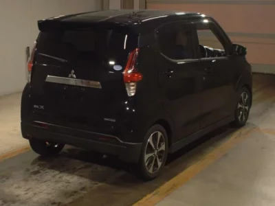 Mitsubishi EK X