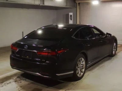 Lexus LS