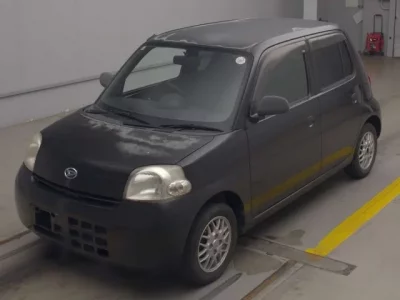 Daihatsu Esse