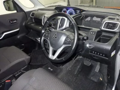 Mitsubishi DELICA D2