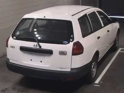 Nissan AD