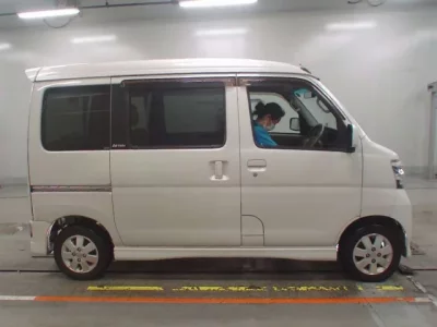 Daihatsu Atrai Wagon