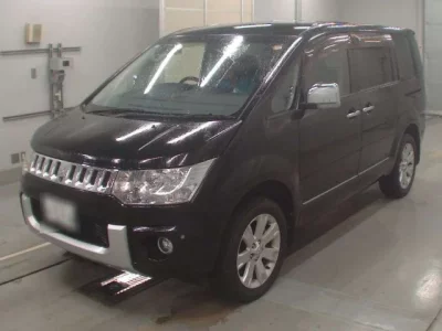 Mitsubishi DELICA D5