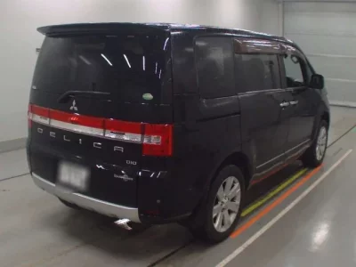 Mitsubishi DELICA D5