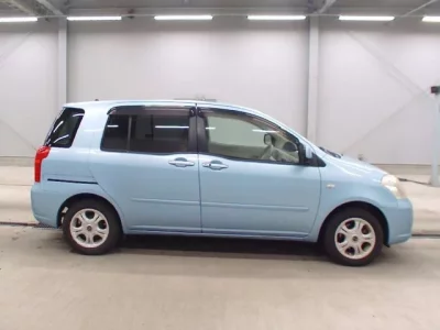 Toyota RAUM