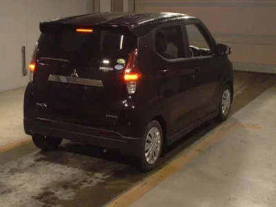 Mitsubishi EK X