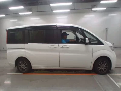 Honda STEP WAGON