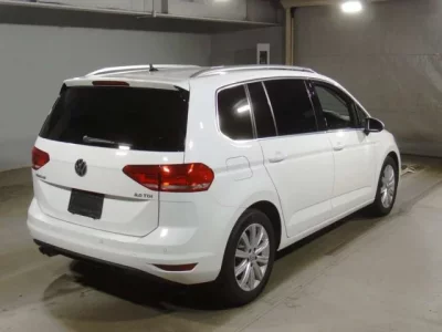 Volkswagen GOLF TOURAN