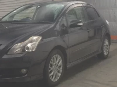 Toyota BLADE