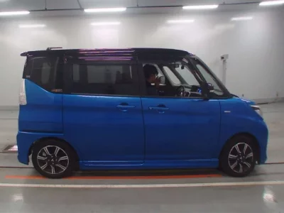 Mitsubishi DELICA D2
