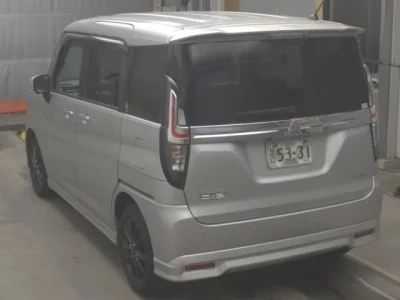 Mitsubishi DELICA D2