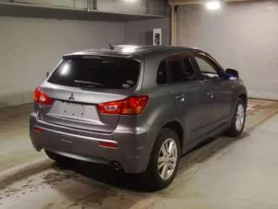 Mitsubishi RVR