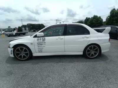 Mitsubishi LANCER