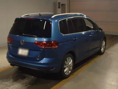 Volkswagen GOLF TOURAN
