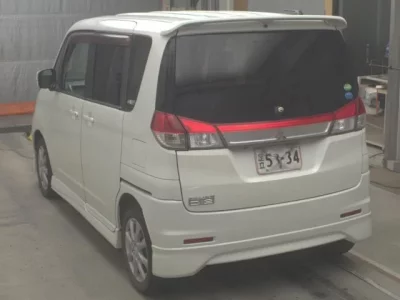 Mitsubishi DELICA D2