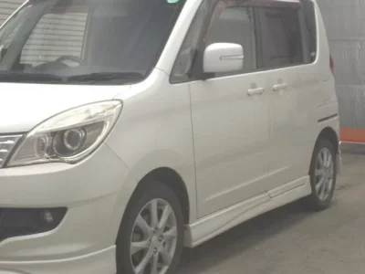 Mitsubishi DELICA D2