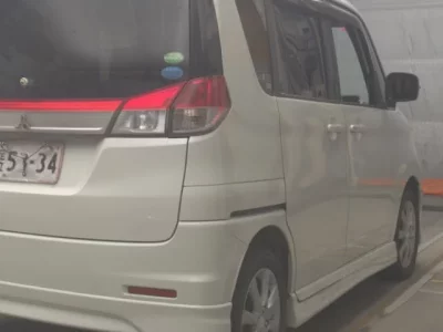 Mitsubishi DELICA D2