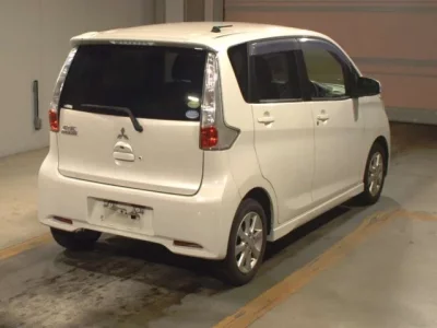 Mitsubishi EK CUSTOM