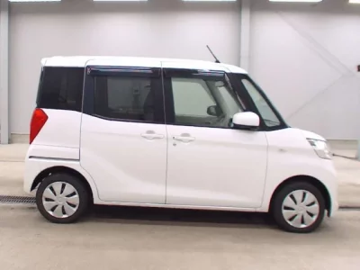 Mitsubishi EK SPACE