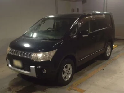 Mitsubishi DELICA D5