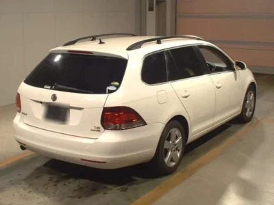 Volkswagen GOLF VARIANT