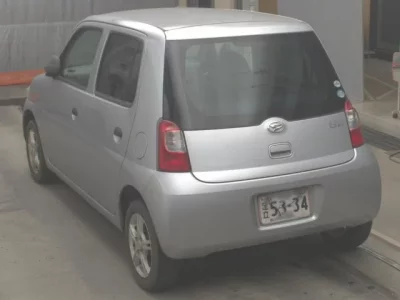 Daihatsu Esse