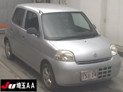 Daihatsu Esse