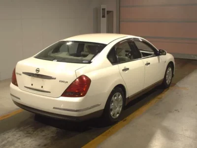 Nissan TEANA