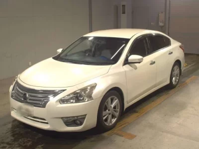 Nissan TEANA