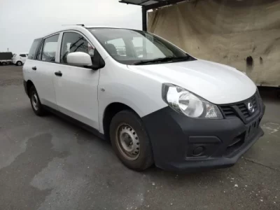 Nissan AD