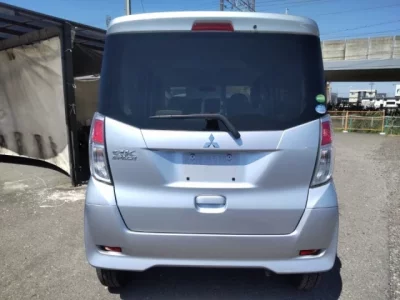 Mitsubishi EK SPACE