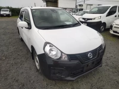 Nissan AD