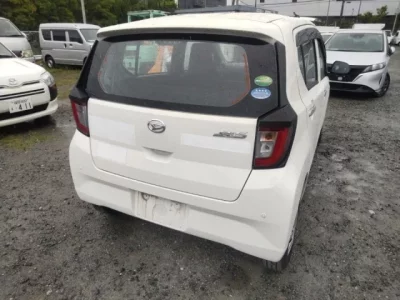 Daihatsu MIRA E S