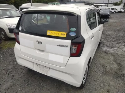 Daihatsu MIRA E S