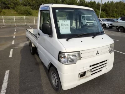 Mitsubishi MINICAB TRUCK