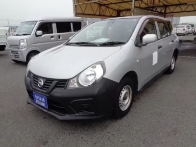 Nissan AD