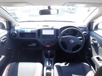Nissan AD
