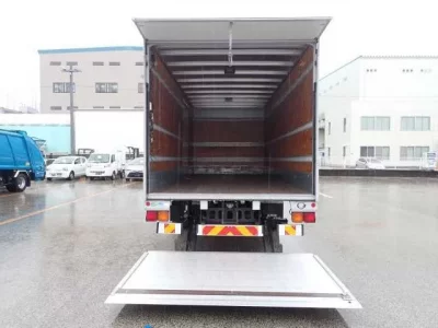 Isuzu FORWARD