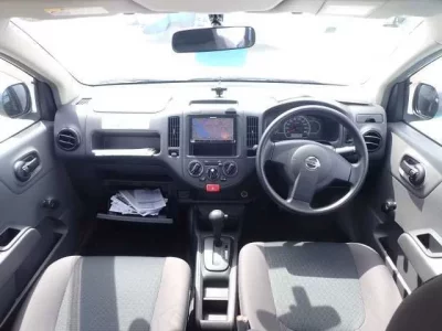 Nissan AD