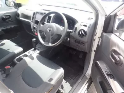 Nissan AD
