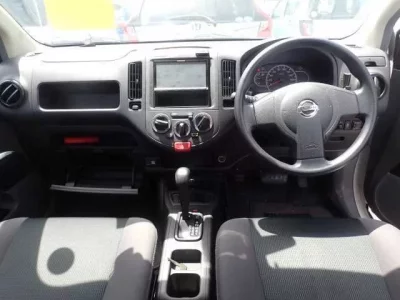Nissan AD