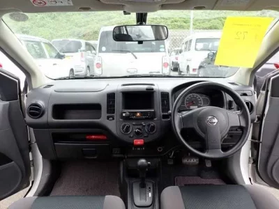 Nissan AD