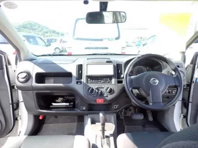 Nissan AD