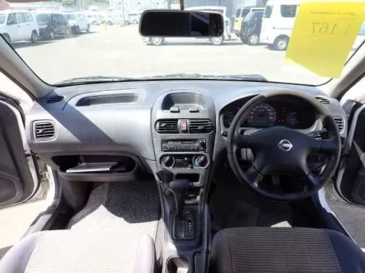 Nissan AD