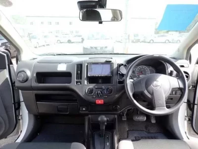 Nissan AD