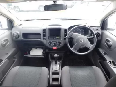 Nissan AD