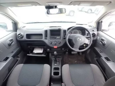 Nissan AD